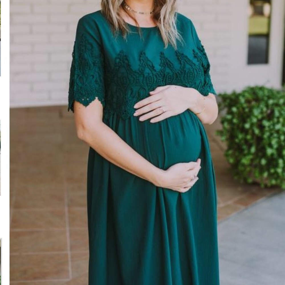 Wren and Ivory Anya Lace Gown in Hunter Green
